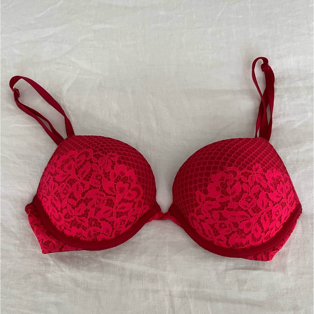 Victoria’s Secret Very Sexy Push Up red lace, 32D